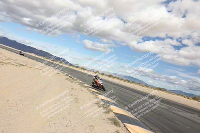 media/Nov-16-2025-Race Pace (Sun) [[8c5fa54630]]/Verified Riders/6-Turn 10 Inside (1145am)/